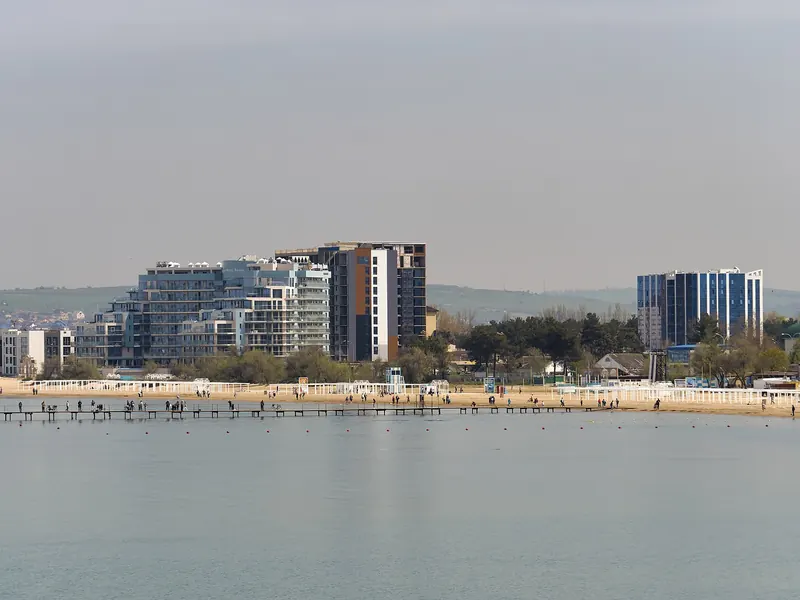 Пляж Анапы и отели на берегу